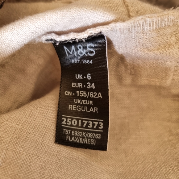 Marks and spencer women regular fitBeige trouser. - Picture 5 of 10